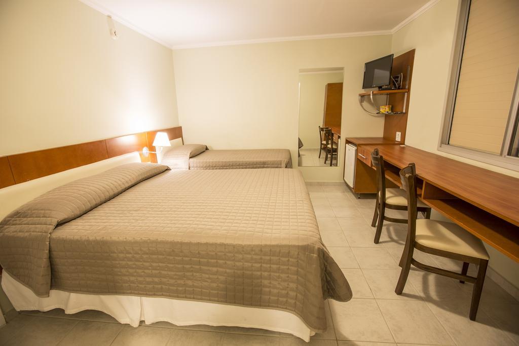 Hotel Ipanema De Sorocaba Bagian luar foto
